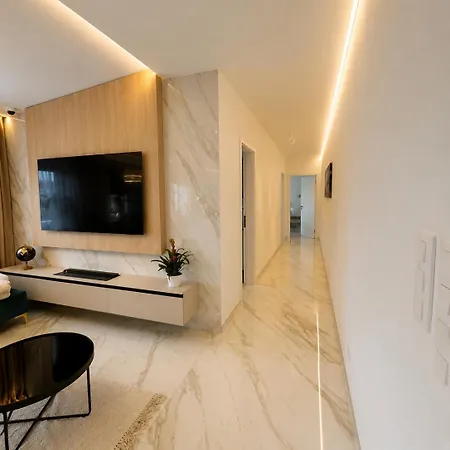 Appartement Apartia Luxury 2 Terraces & Old Town Center