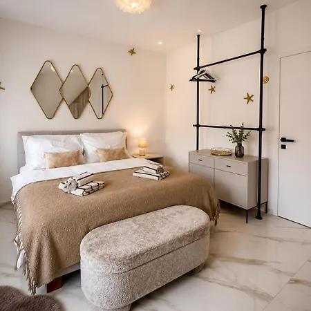 Apartment Apartia Luxury 2 Terraces & Old Town Center Brno